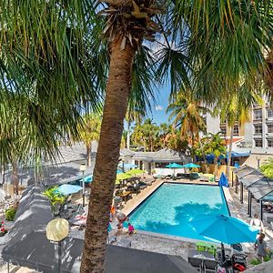 Quality Inn&Suites Ft. Lauderdale Airport Cruise Port South